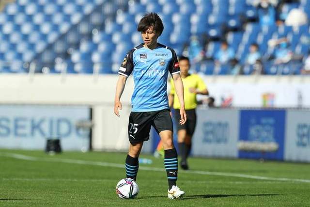 利物浦17岁中场尼奥尼将首发出战南安普顿